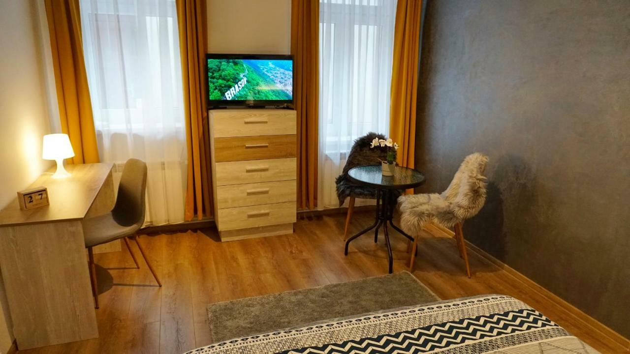 Jules Studio Downtown Брашов Экстерьер фото